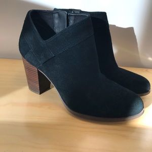 Koolaburra by UGG Ankle Suede Booties